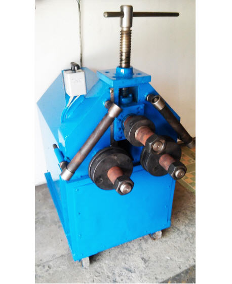 MÁY UỐN ỐNG 3 TRỤC CƠ SG D76